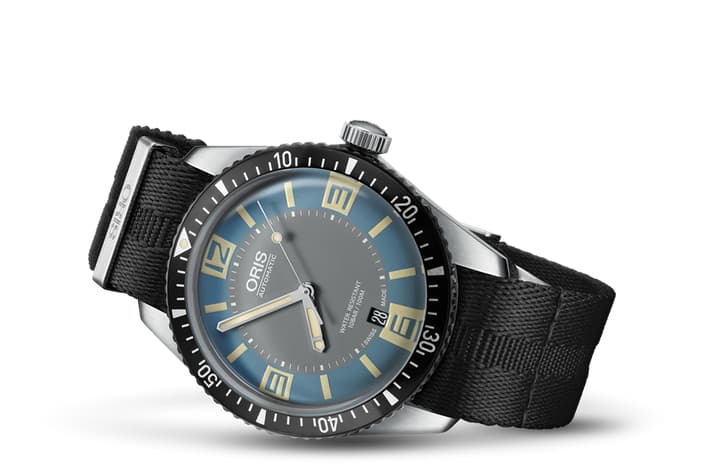 Image of Divers Sixty-Five